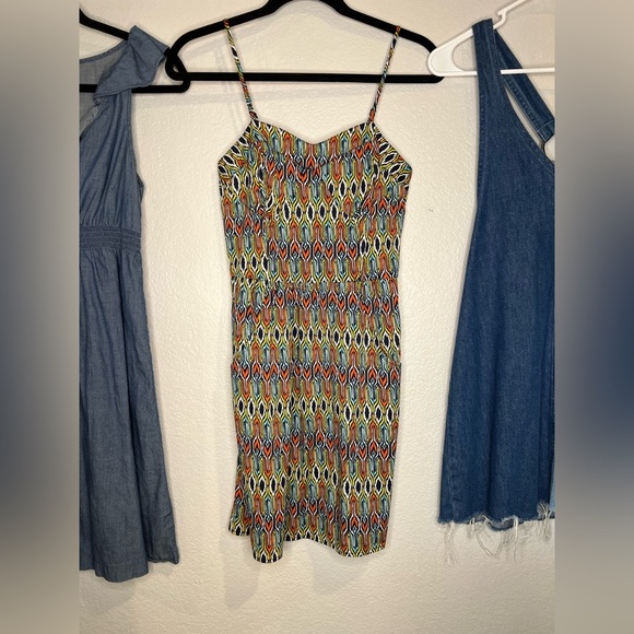 Set of 4 dresses for $20 Size Small - Picture 3 of 10